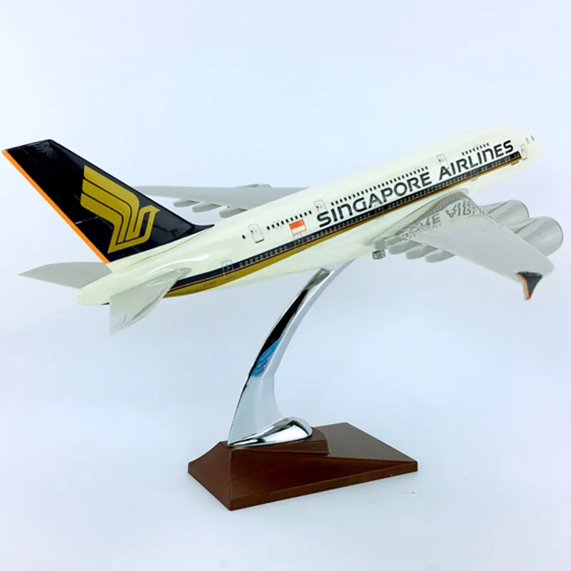 36CM Static Aircraft 1:200 Airbus A380-800 model Singapore aviation landing gear W base alloy airplane collectible plane Toys
36CM Static Aircraft 1:200 Airbus A380-800 model Singapore aviation landing gear W base alloy airplane collectible plane Toys