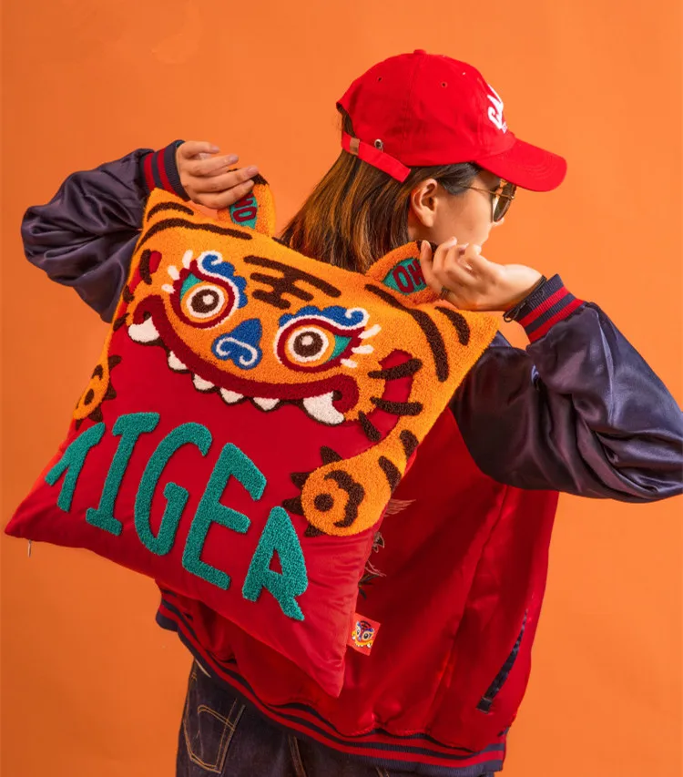 2022 Chinese New Year Tiger Embroidery Pillowcase Cushion For Sofa Home Throw Decor Festival Wedding Birthday Party Gift
2022 Chinese New Year Tiger Embroidery Pillowcase Cushion For Sofa Home Throw Decor Festival Wedding Birthday Party Gift