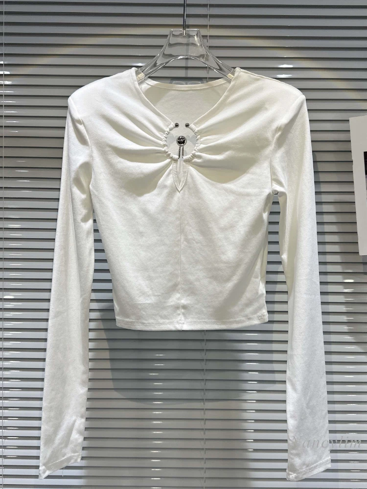 2023 Autumn Long Sleeve T-Shirts New Metal Ring Decorative Solid Color Cotton T-shirt All-Matching Undershirt Tops White Black
2023 Autumn Long Sleeve T-Shirts New Metal Ring Decorative Solid Color Cotton T-shirt All-Matching Undershirt Tops White Black