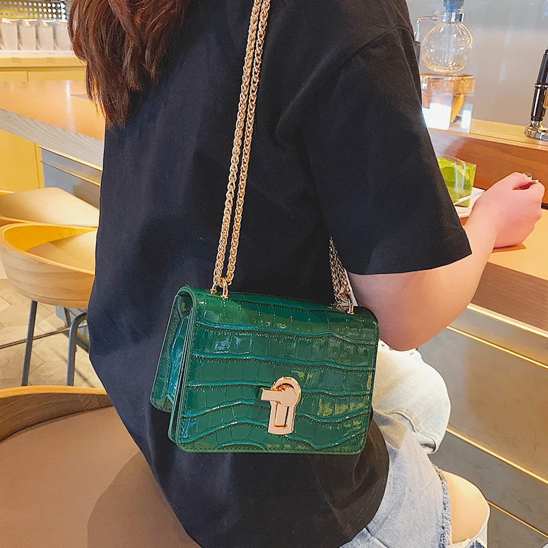 Mini Square Flip bag 2020 Summer New Quality PU Leather Women's Designer Handbag Stone pattern Lock Chain Shoulder Messenger Bag
Mini Square Flip bag 2020 Summer New Quality PU Leather Women's Designer Handbag Stone pattern Lock Chain Shoulder Messenger Bag
