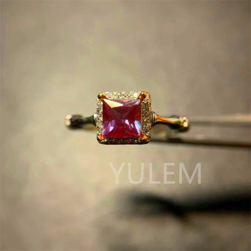 YULEM S925 Серебряное обручальное кольцо Александритовое кольцо квадратной формы 5x5 мм по месяцу рождения женское кольцо подарки
YULEM S925 Серебряное обручальное кольцо Александритовое кольцо квадратной формы 5x5 мм по месяцу рождения женское кольцо подарки