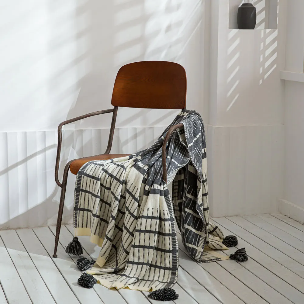 Boho Style Blanket Retro Tassel Knitted Double-sided Multifunctional Sofa Home Blanket Bedding Dropshipping
Boho Style Blanket Retro Tassel Knitted Double-sided Multifunctional Sofa Home Blanket Bedding Dropshipping