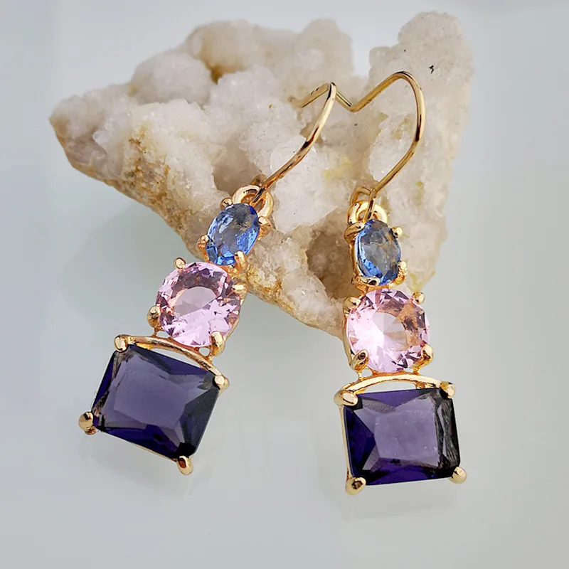 Exquisite Square Purple Zircon Drop Earrings For Women Korean Fashion Jewelry Golden Pink Blue Crystal Statement Dangle Earring
Exquisite Square Purple Zircon Drop Earrings For Women Korean Fashion Jewelry Golden Pink Blue Crystal Statement Dangle Earring