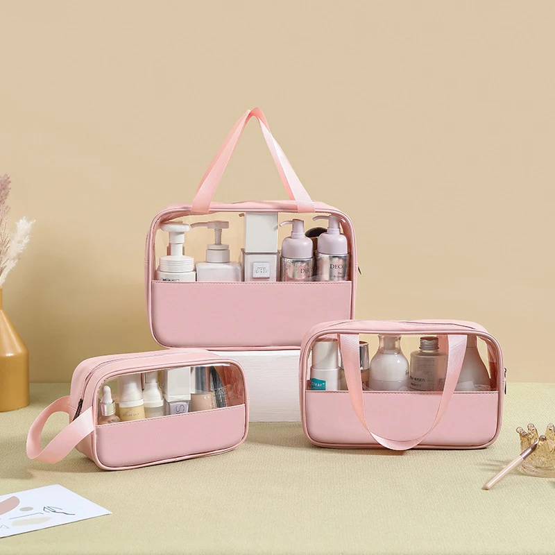 2023 Fashion Transparent Make-up Wash Bag Hand-held PU Waterproof Large Capacity Storage Bag PVC Splicing Cosmetic Cases
2023 Fashion Transparent Make-up Wash Bag Hand-held PU Waterproof Large Capacity Storage Bag PVC Splicing Cosmetic Cases