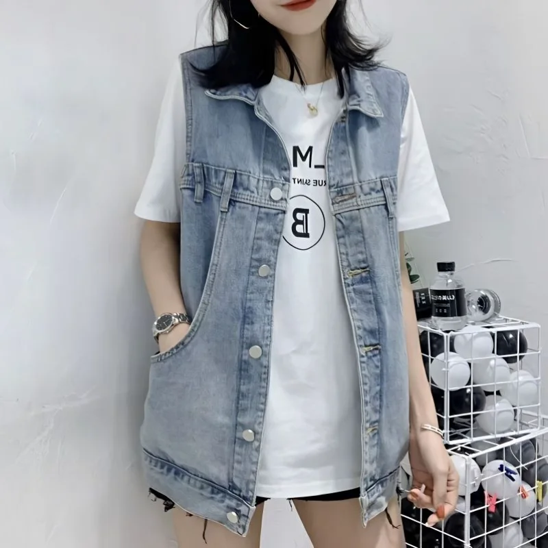 Women Denim Vest Fashion Single Breasted Pocket Spring Jeans Jacket Sleeveless Loose Short Coat Causal Blue Waistcoats Q221
Women Denim Vest Fashion Single Breasted Pocket Spring Jeans Jacket Sleeveless Loose Short Coat Causal Blue Waistcoats Q221