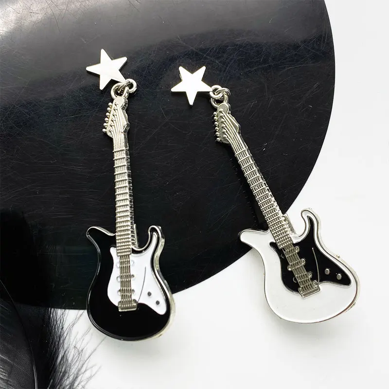 Creative Five-Pointed Star Pendant Guitar Hairpin Punk Music Metal Hairclip Cool Women Girls Dance Party Makeup Bangs Hairgrips
Creative Five-Pointed Star Pendant Guitar Hairpin Punk Music Metal Hairclip Cool Women Girls Dance Party Makeup Bangs Hairgrips