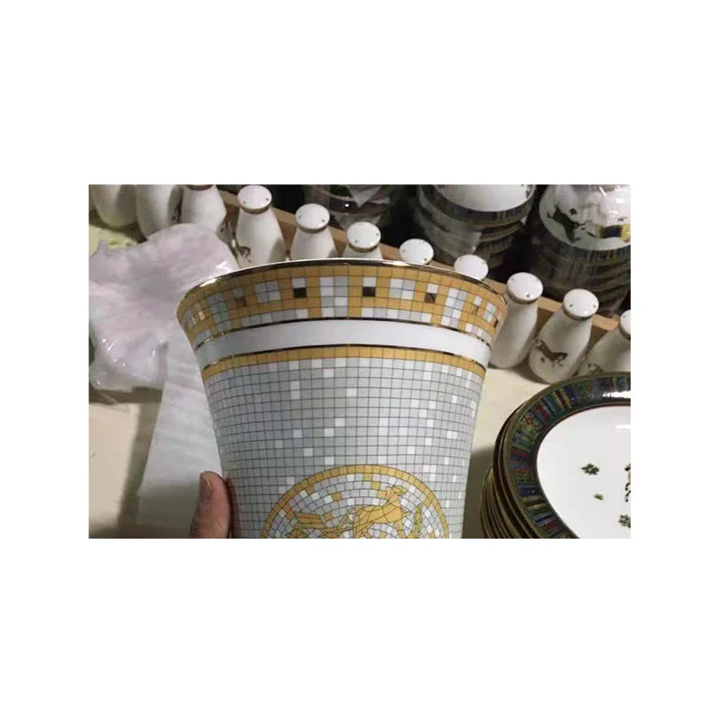 Flower Vase Decoration Home Plastic Vase White Imitation Ceramic Flower Pot Flower Basket Nordic Decoration Vases for Flowers
Flower Vase Decoration Home Plastic Vase White Imitation Ceramic Flower Pot Flower Basket Nordic Decoration Vases for Flowers