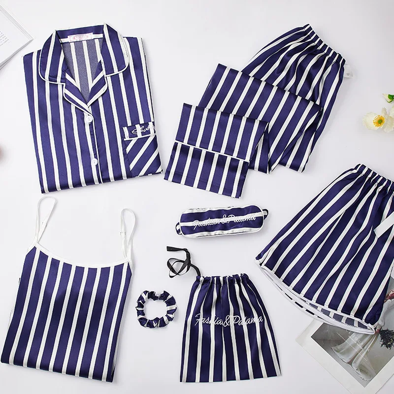 2023 new striped 7pcs short-sleeved pajamas ladies ice silk four seasons can wear silk home service suit
2023 new striped 7pcs short-sleeved pajamas ladies ice silk four seasons can wear silk home service suit