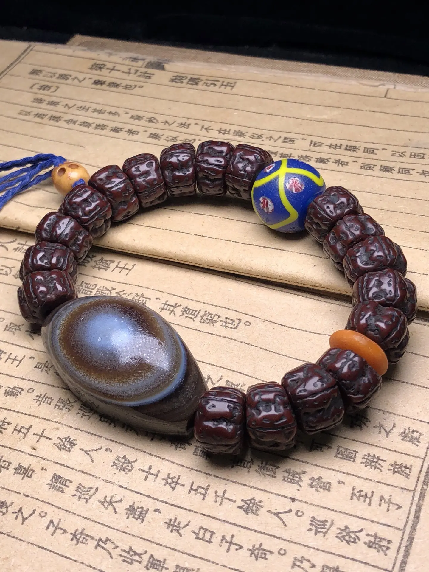 Jewellery armband bracelet men pulseras mujer Panlong old diamond bracelet High-quality Tibetan top "Sky Eye" Dzi Beads cadeau
Jewellery armband bracelet men pulseras mujer Panlong old diamond bracelet High-quality Tibetan top "Sky Eye" Dzi Beads cadeau