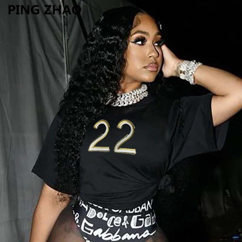 Футболка женская с вышивкой и буквами, свободного покроя
Футболка женская с вышивкой и буквами, свободного покроя