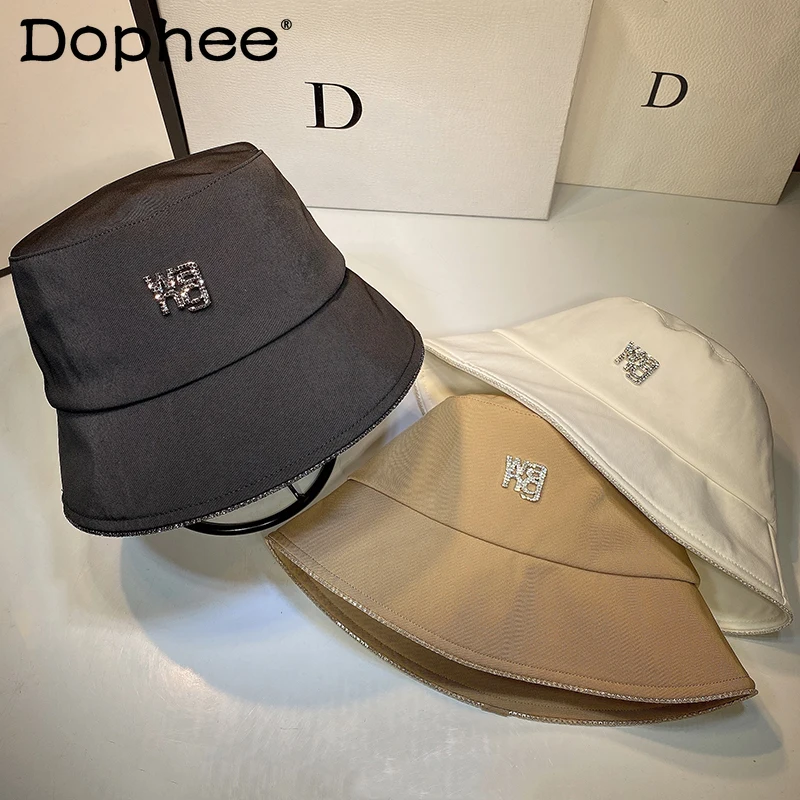 Japanese Spring Autumn New Rhinestone Letters Bucket Hat Women Leisure Shopping Travel Sun Hat All-Matching Flat-Top Cap Fashion
Japanese Spring Autumn New Rhinestone Letters Bucket Hat Women Leisure Shopping Travel Sun Hat All-Matching Flat-Top Cap Fashion