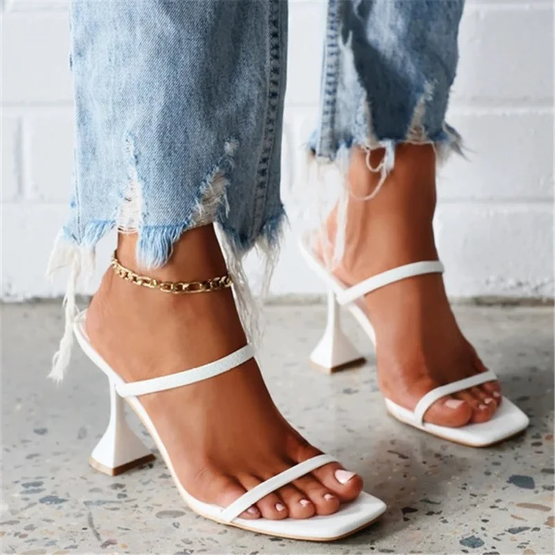 New Women's Slippers Solid Color Wineglass Heels Mule Sandals Square Toe Narrow Strap Combination Summer Casual Ladies Slippers
New Women's Slippers Solid Color Wineglass Heels Mule Sandals Square Toe Narrow Strap Combination Summer Casual Ladies Slippers