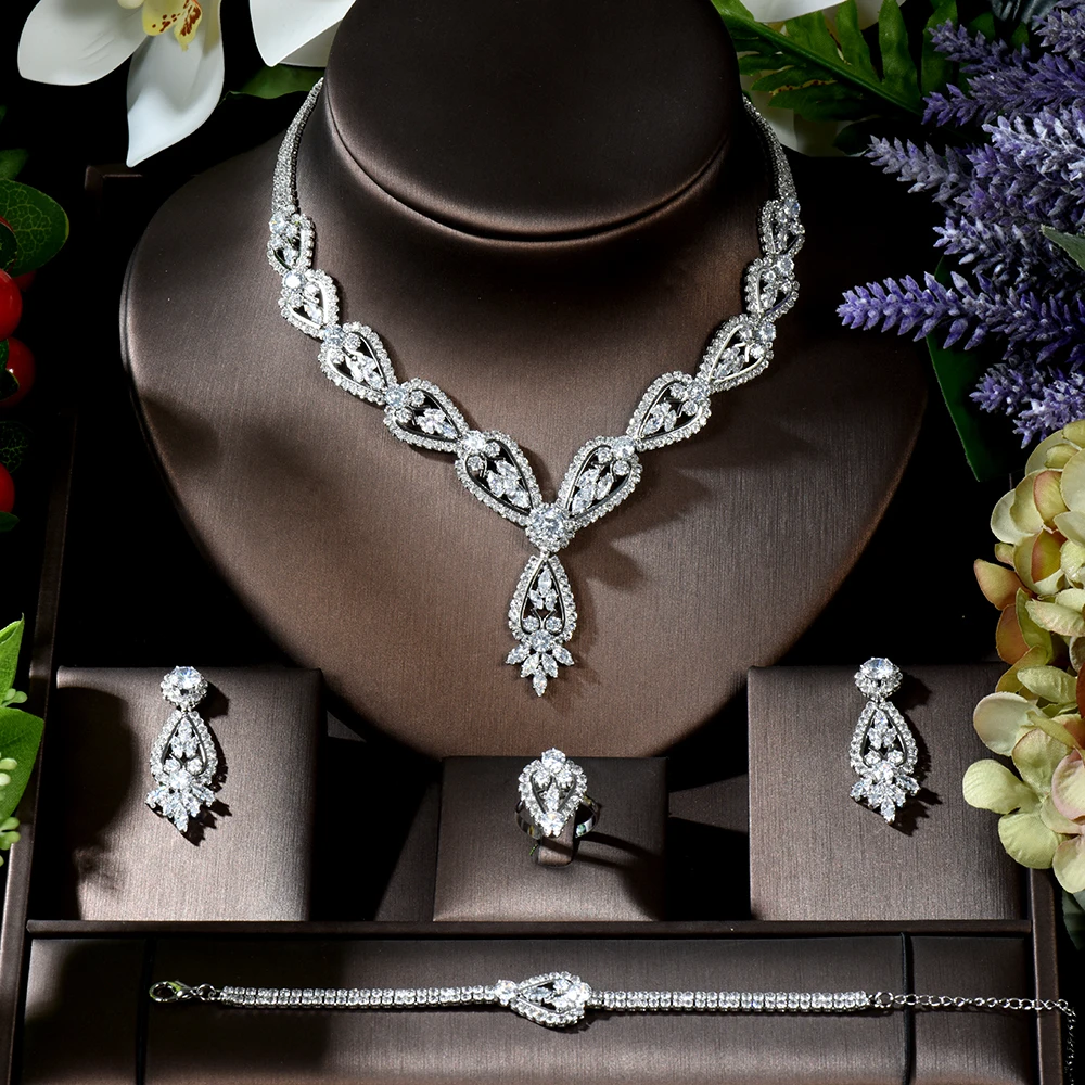 Fashion Latest New Design Bridal Wedding 4 PCS Dubai Cubic Zirconia Jewelry Set Necklace Earring Set Women Gifts Bijoux N-760
Fashion Latest New Design Bridal Wedding 4 PCS Dubai Cubic Zirconia Jewelry Set Necklace Earring Set Women Gifts Bijoux N-760