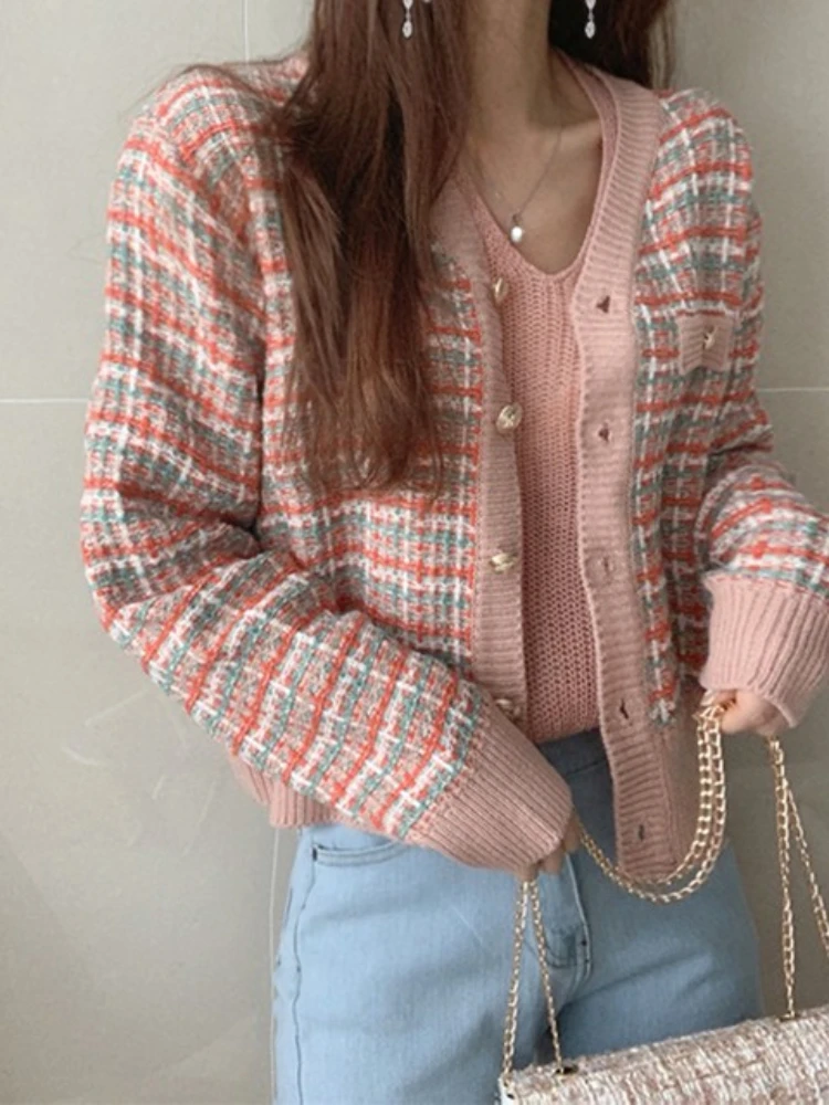 Korean Chic Sweater Cardigan Women Retro Plaid V-neck Single Breasted Loose Long Sleeve Vintage Knit Cardigans Jacket
Korean Chic Sweater Cardigan Women Retro Plaid V-neck Single Breasted Loose Long Sleeve Vintage Knit Cardigans Jacket