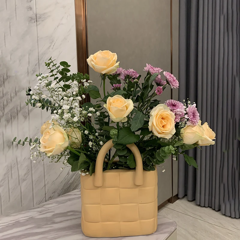 Home Decor Artificial Flowers Wedding Flower Decoration Nordic Living Room Desktop Ornaments Fake Flowers Ceramic Flower Vase
Home Decor Artificial Flowers Wedding Flower Decoration Nordic Living Room Desktop Ornaments Fake Flowers Ceramic Flower Vase