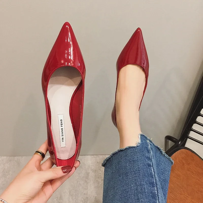 Spring Summer Patent Leather Slip-ons Pointy Toe Light Shoes for Women Outdoor Cute Flats Driving Casual Shoes Loafers Women
Spring Summer Patent Leather Slip-ons Pointy Toe Light Shoes for Women Outdoor Cute Flats Driving Casual Shoes Loafers Women