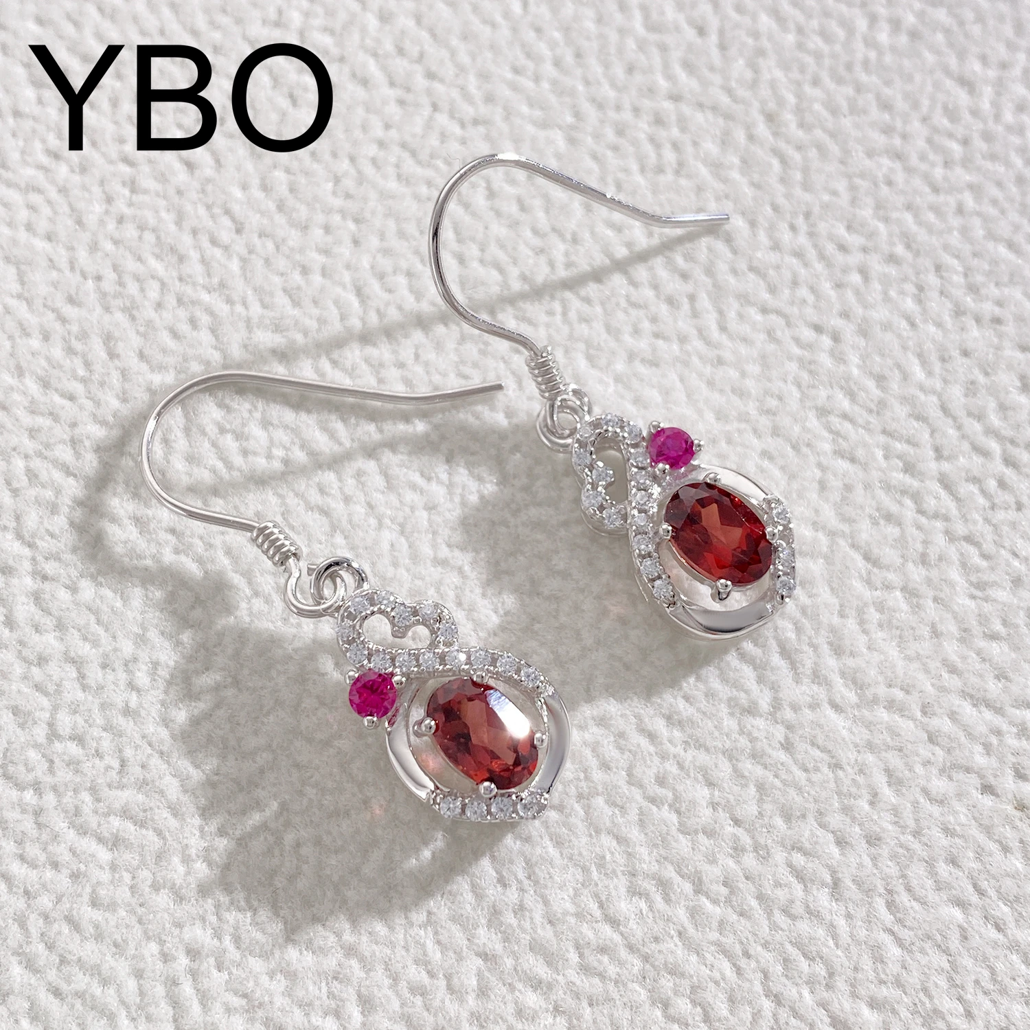 YBO Pure 925 Sterling Silver Geometric Dangling Earrings Women Luxury Natural Gemstone Red Garnet cz Drop Earrings Party Dating
YBO Pure 925 Sterling Silver Geometric Dangling Earrings Women Luxury Natural Gemstone Red Garnet cz Drop Earrings Party Dating