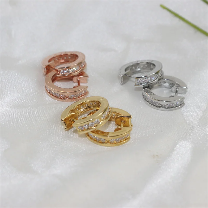 1:1 LOGO High Quality Shining Single Circle Spiral Roman BVL Earrings Women Famous Fashion Brand Trend Party Gift Luxury Jewelry
1:1 LOGO High Quality Shining Single Circle Spiral Roman BVL Earrings Women Famous Fashion Brand Trend Party Gift Luxury Jewelry