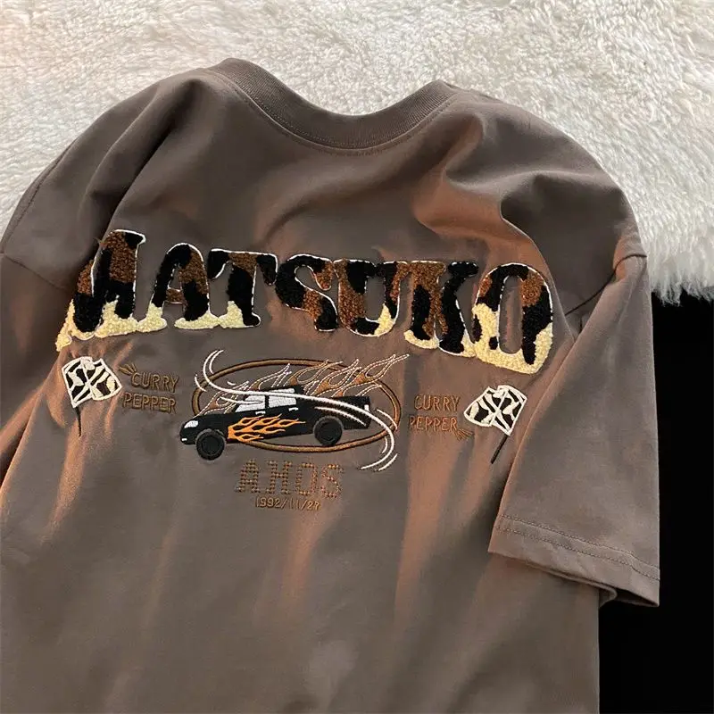 New cotton short-sleeved t-shirt men and women American retro flocking embroidery letters trendy brand loose couple tops y2k
New cotton short-sleeved t-shirt men and women American retro flocking embroidery letters trendy brand loose couple tops y2k