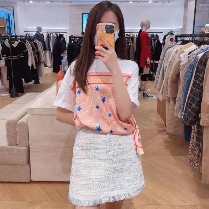 White Fashion Vitality Star Print Stitching Frenulum Round Neck Short-Sleeved T-Shirt 2022 Summer New Bandage Chic Design New
White Fashion Vitality Star Print Stitching Frenulum Round Neck Short-Sleeved T-Shirt 2022 Summer New Bandage Chic Design New
