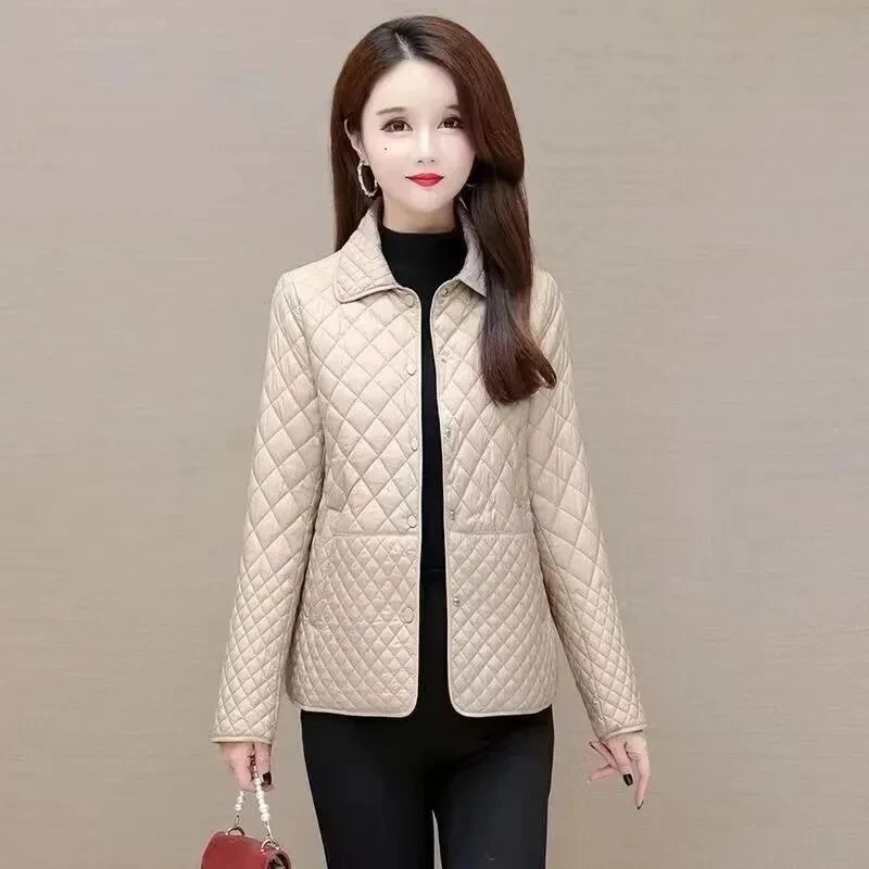 Down Cotton Jacket Women Autumn Winter 2023 New Large Size Short Cotton Coat Fashion Casual Slim Fitting Thin Parkas Womens
Down Cotton Jacket Women Autumn Winter 2023 New Large Size Short Cotton Coat Fashion Casual Slim Fitting Thin Parkas Womens