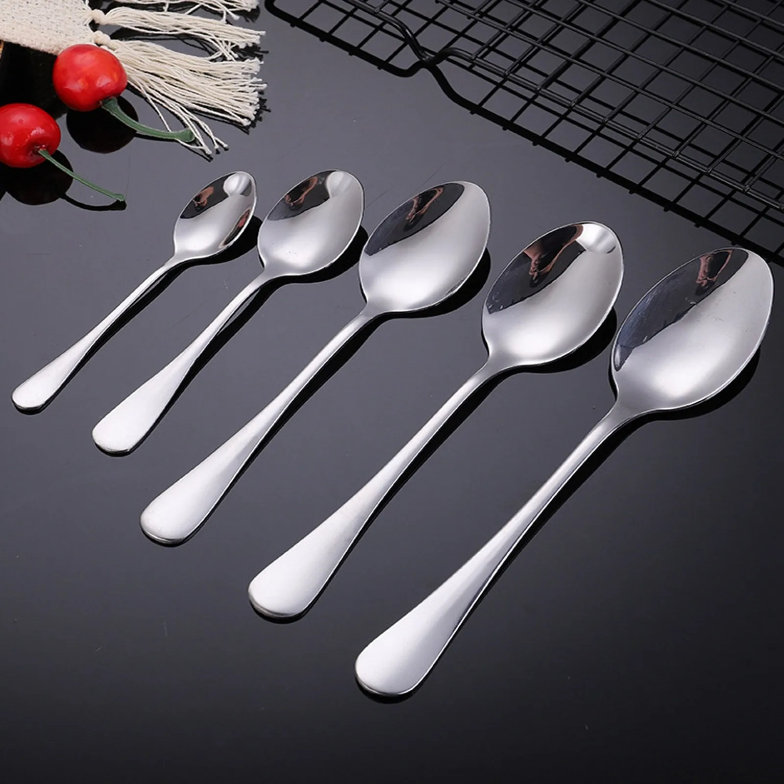 Набор посуды из нержавеющей стали 304, ложка, чайная ложка, новая длинная ручка, десертные ложки для кофе, мороженого, кухонные аксессуары, бар...
Набор посуды из нержавеющей стали 304, ложка, чайная ложка, новая длинная ручка, десертные ложки для кофе, мороженого, кухонные аксессуары, бар...