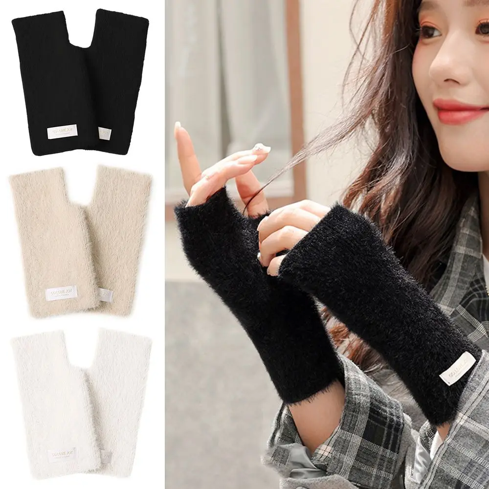 Fashion Wool Autumn Winter Plush Warm Gloves Touch Screen Gloves Fingerless Mitten Half Finger Gloves
Fashion Wool Autumn Winter Plush Warm Gloves Touch Screen Gloves Fingerless Mitten Half Finger Gloves