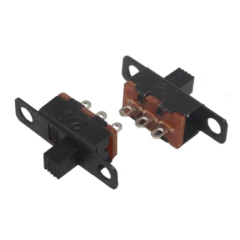 Мини-переключатель SPDT черного цвета SS12F15
Мини-переключатель SPDT черного цвета SS12F15