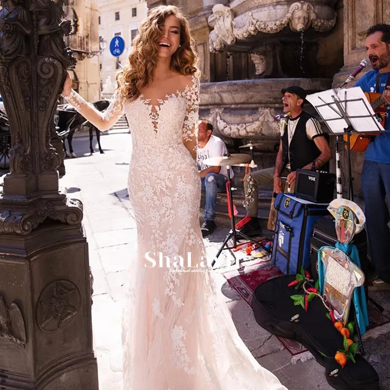Mermaid wedding dress lace v-neck long sleeve wedding gown white tailing embroidery applique bridal dresses plus size
Mermaid wedding dress lace v-neck long sleeve wedding gown white tailing embroidery applique bridal dresses plus size