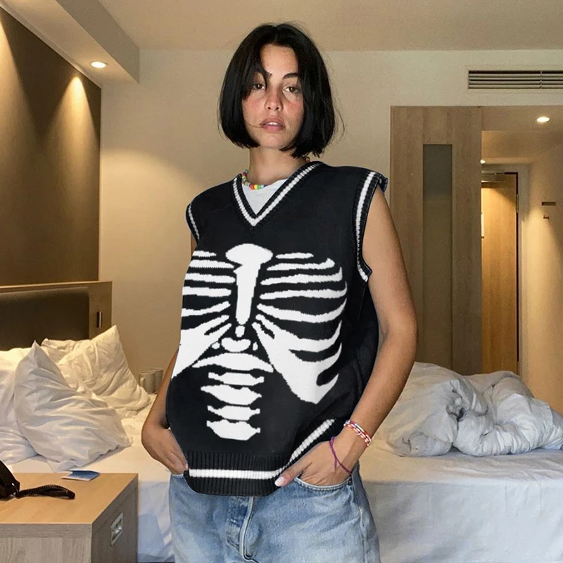 Bone pattern printing Y2K Sweaters Printed Pullovers V Neck Blue Knitwear Loose Casual Tank Top Retro Knit Tops Women Streetwear
Bone pattern printing Y2K Sweaters Printed Pullovers V Neck Blue Knitwear Loose Casual Tank Top Retro Knit Tops Women Streetwear