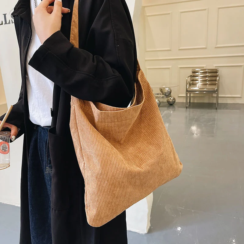 Women's Large Capacity Shopping Handbag Leisure Literature Corduroy Shoulder Bag
Women's Large Capacity Shopping Handbag Leisure Literature Corduroy Shoulder Bag