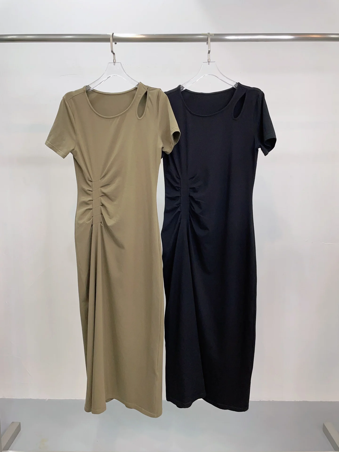 New dress soft cold texture skin - friendly comfortable fabric delicate performance
New dress soft cold texture skin - friendly comfortable fabric delicate performance