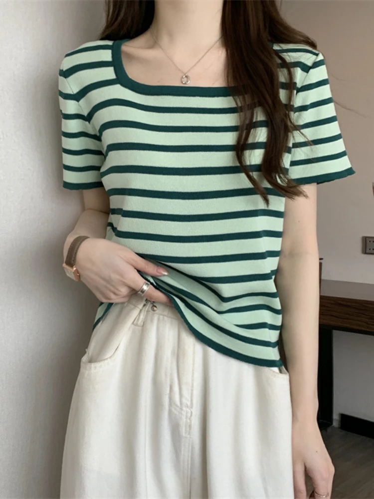 Knitted striped T-shirt women 2023 summer new design sense square collar show collarbone thin Korean short top women
Knitted striped T-shirt women 2023 summer new design sense square collar show collarbone thin Korean short top women