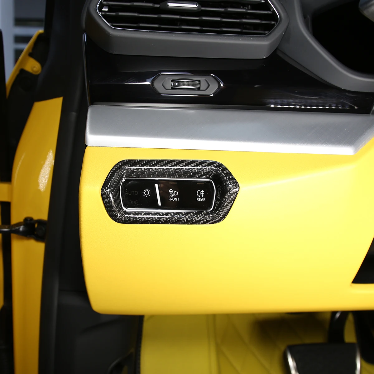 

1 шт. переключатель автомобильной фары, рамка для отделки, Стайлинг автомобиля из настоящего углеродного волокна для Lamborghini Urus 2018 -2021, аксесс...