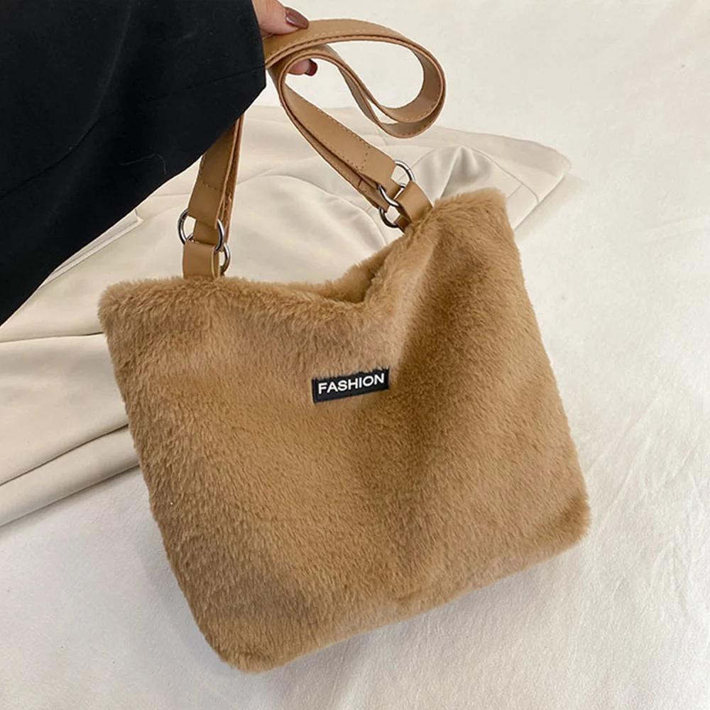 Female 2023 Plush Tote Shoulder Bags Large Capacity Solid Color Handbags Winter High Quality Shopping And Travel Casual Bags
Female 2023 Plush Tote Shoulder Bags Large Capacity Solid Color Handbags Winter High Quality Shopping And Travel Casual Bags
