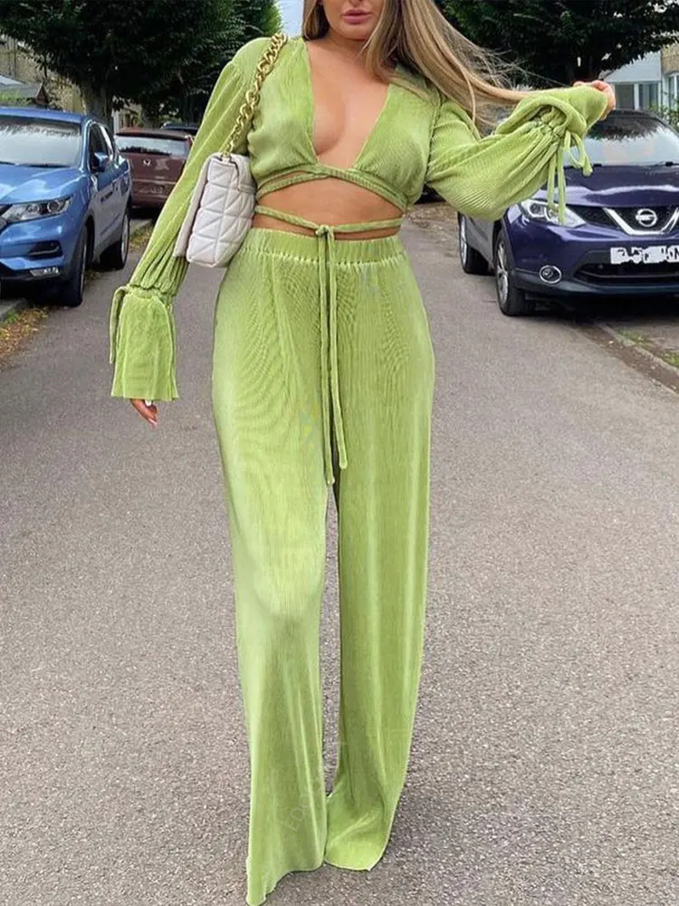 Sexy V neck Green Two-Piece Set 2022 Summer Women Lantern Sleeve Beach Wear Crop Top Long Trousers 2 Piece Set Party Suit A1450
Sexy V neck Green Two-Piece Set 2022 Summer Women Lantern Sleeve Beach Wear Crop Top Long Trousers 2 Piece Set Party Suit A1450