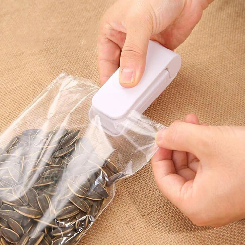Heat Sealer Portable Sealer Food Snack Bag Battery Sealing Machine Anti-mould Moisture-proof Food Packaging Kitchen Storage Seal
Heat Sealer Portable Sealer Food Snack Bag Battery Sealing Machine Anti-mould Moisture-proof Food Packaging Kitchen Storage Seal