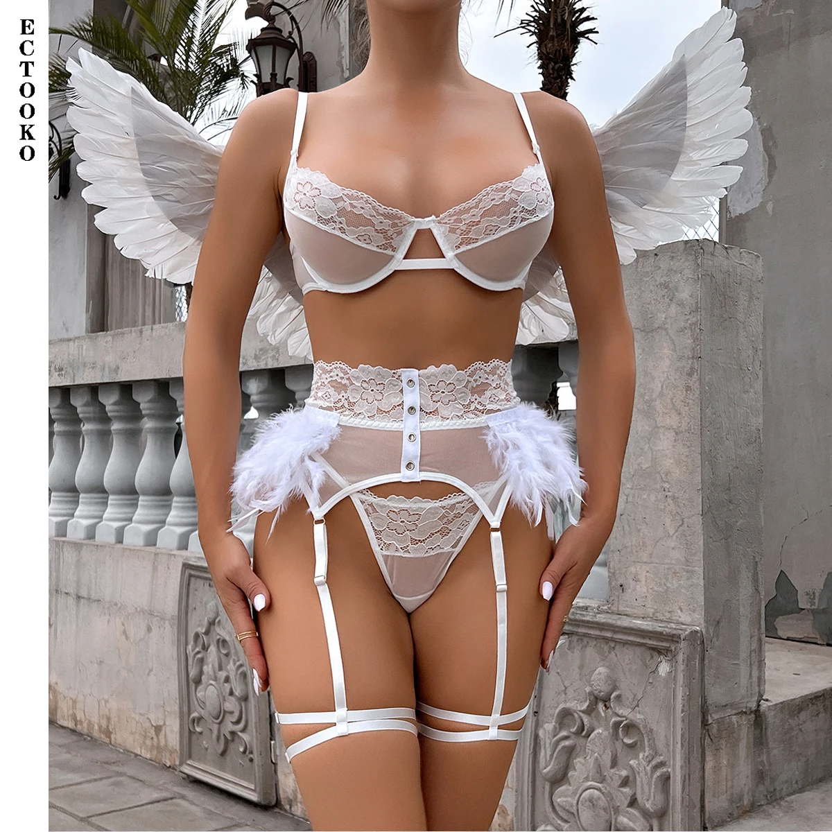 ECTOOKO New White Pure Desire Wind Girl Sense Female Sexy Chicken Hair Decorated Erotic Lingerie Four-piece Set
ECTOOKO New White Pure Desire Wind Girl Sense Female Sexy Chicken Hair Decorated Erotic Lingerie Four-piece Set