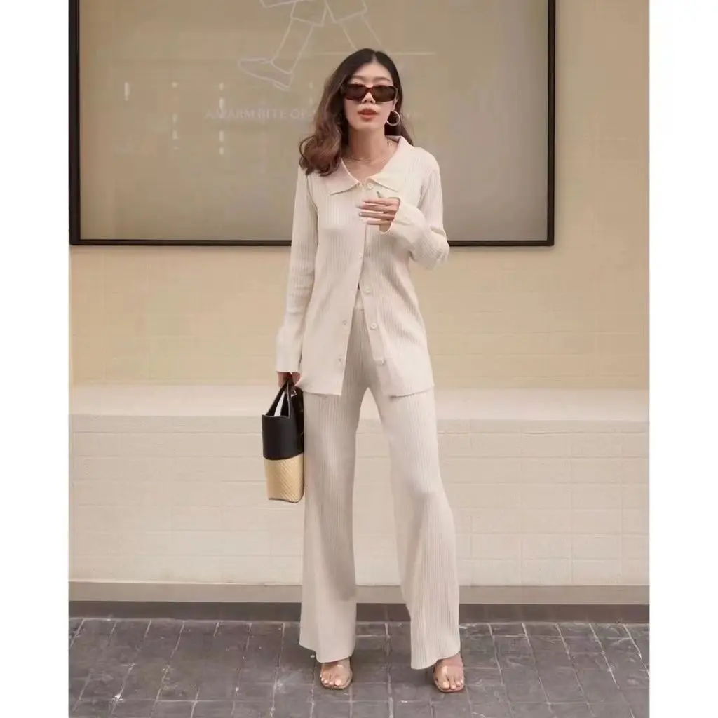 New Korean Fashion Two Piece Sets Womens Outfits Knitted Polo Collar Flare Sleeve Single Breasted Cardigan + Wide Leg Pants Suit
New Korean Fashion Two Piece Sets Womens Outfits Knitted Polo Collar Flare Sleeve Single Breasted Cardigan + Wide Leg Pants Suit