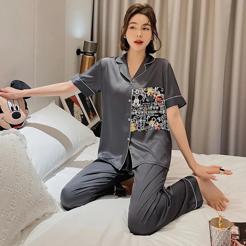 

Piyama Lengan Pendek Sutra Buatan Baru Musim Panas Disney Pakaian Rumah Kasual Mode Mickey Gambar Bunga Cetak Tipis Wanita