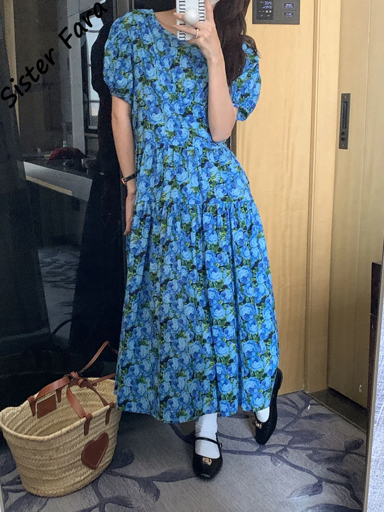 Женское платье со шнуровкой, круглым вырезом и цветочным принтом 
Женское платье со шнуровкой, круглым вырезом и цветочным принтом