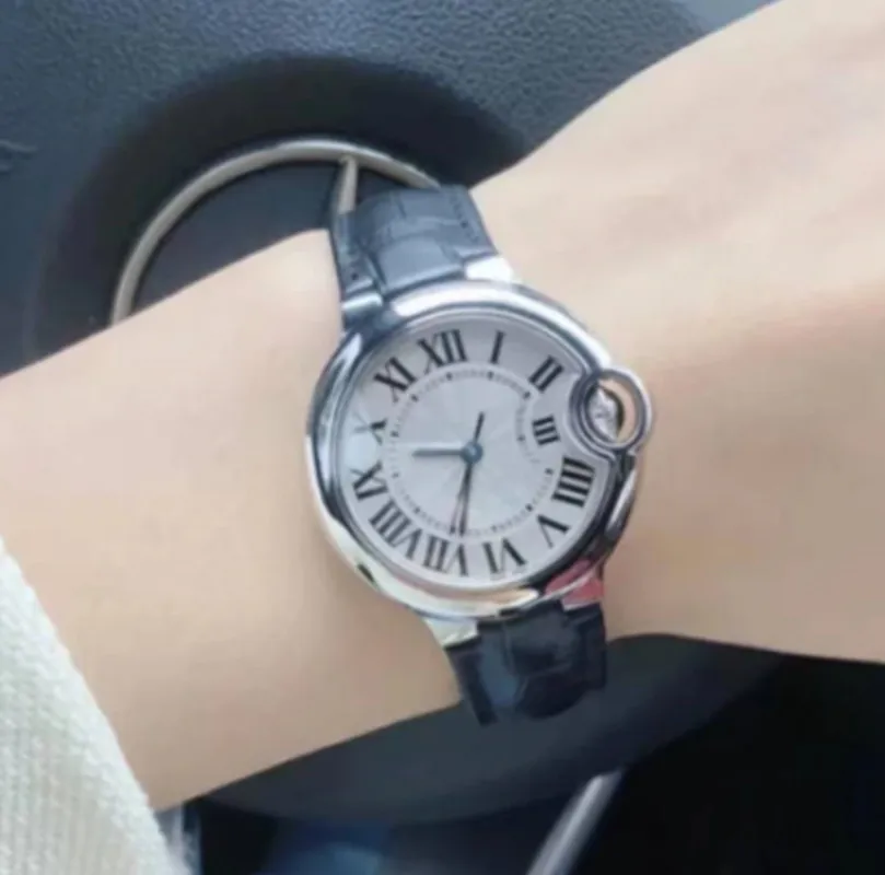 1: 1 Original design, fashion, luxury and high-end watch with box can be used as a gift for relatives and friends
1: 1 Original design, fashion, luxury and high-end watch with box can be used as a gift for relatives and friends