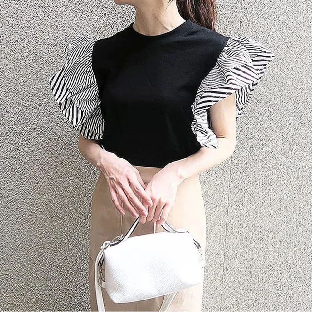 Summer Korea Women T-shirts Black 2022 Japan Striped Sleeve Casual Female Tops Tee Lady Daily Office Wear Tshirts New Fashion
Summer Korea Women T-shirts Black 2022 Japan Striped Sleeve Casual Female Tops Tee Lady Daily Office Wear Tshirts New Fashion