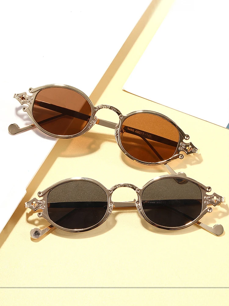 Fashion Cat Eye Sstreet Shoot Man Sunglasses Women Retro Steampunk Glasses Gothic Oval Metal Frame Carved Sunglasses Gafas Sol
Fashion Cat Eye Sstreet Shoot Man Sunglasses Women Retro Steampunk Glasses Gothic Oval Metal Frame Carved Sunglasses Gafas Sol
