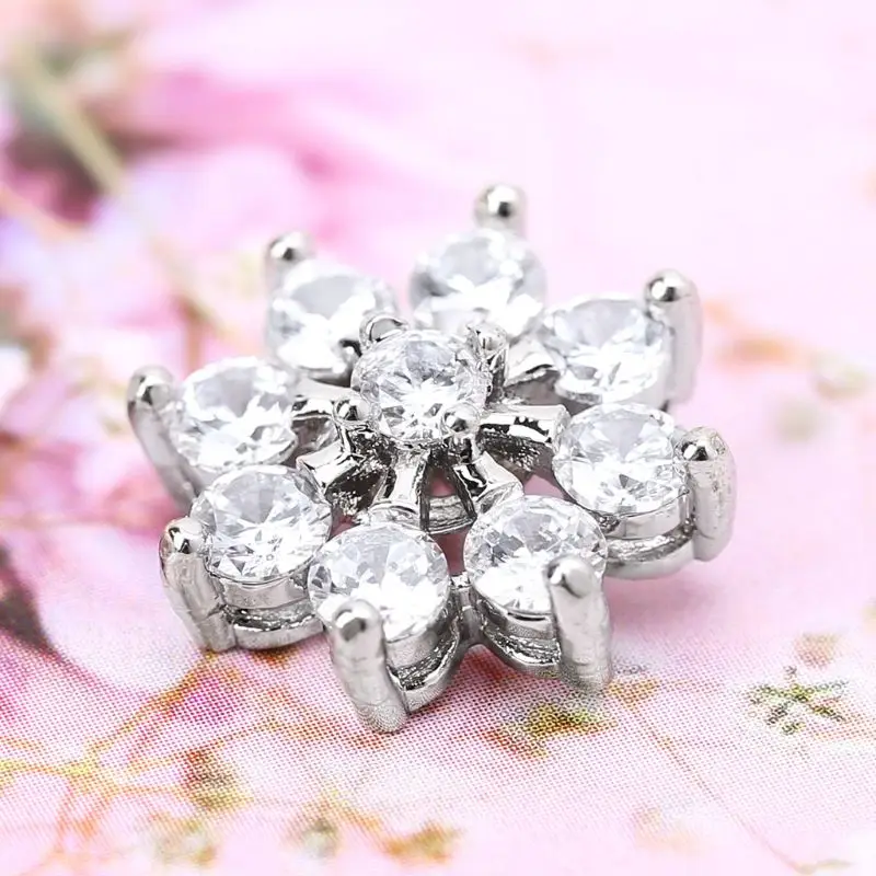 New style 1Pc 14mm Glitter Zircon Hollow Out Round Crown Shape Decorative Buttons With Met
New style 1Pc 14mm Glitter Zircon Hollow Out Round Crown Shape Decorative Buttons With Met