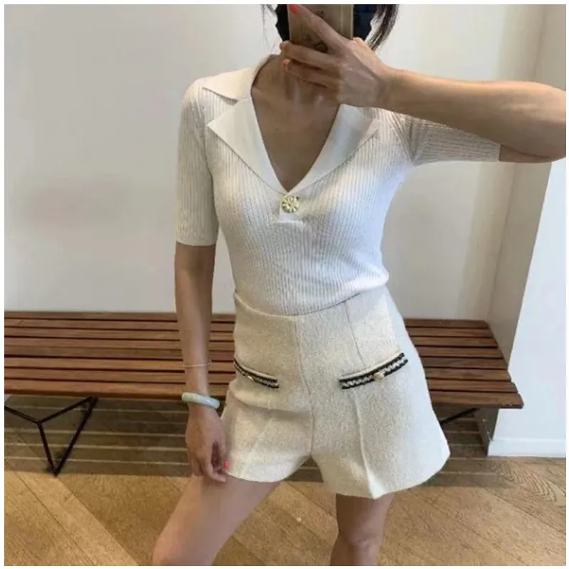 Women Notched Collar Single Button Short Sleeve Knitted Pullover Top 
Women Notched Collar Single Button Short Sleeve Knitted Pullover Top