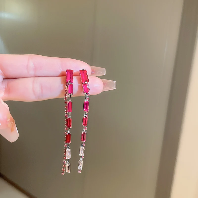 DREJEW Rose Geometric Squares Patchwork Long Tassel Dangle Earrings Stylish Glittering Rhinestones Drop Earrings Feamle Jewelry
DREJEW Rose Geometric Squares Patchwork Long Tassel Dangle Earrings Stylish Glittering Rhinestones Drop Earrings Feamle Jewelry