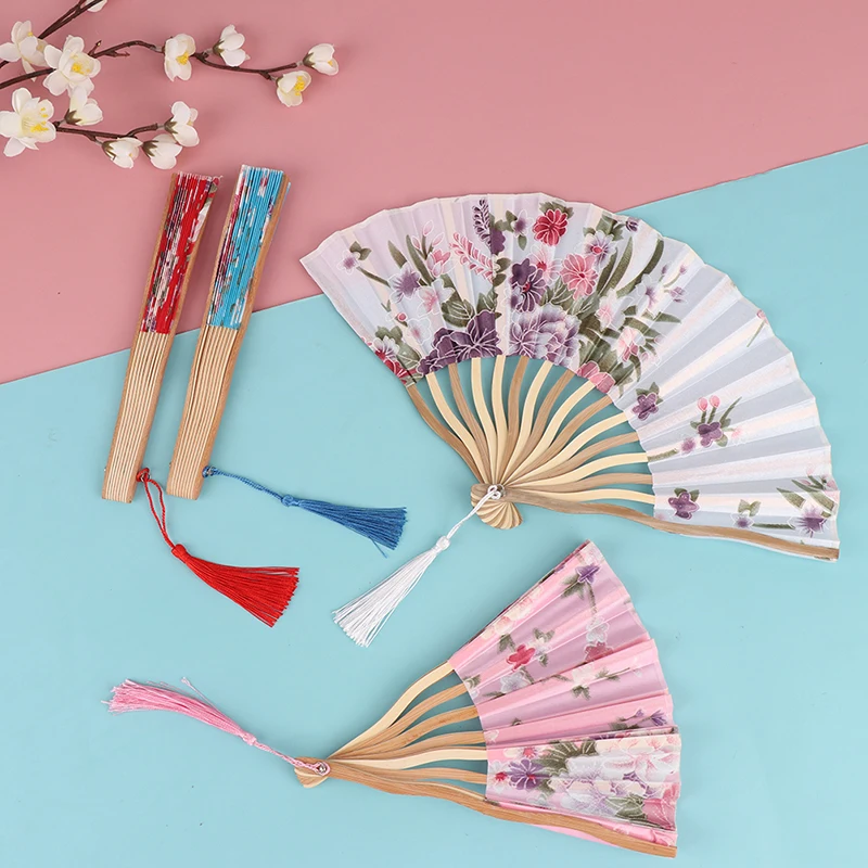 Bamboo Fold Hand Fans Wedding Chinese Japanese Fan Children China Antique Folding Fan Gift eventail a main Vintage bambu waaiers
Bamboo Fold Hand Fans Wedding Chinese Japanese Fan Children China Antique Folding Fan Gift eventail a main Vintage bambu waaiers