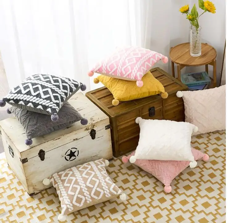 Белая плюшевая наволочка с плюшевым шариком, бежевый диван для гостиной, Мягкая Наволочка для подушки
Белая плюшевая наволочка с плюшевым шариком, бежевый диван для гостиной, Мягкая Наволочка для подушки