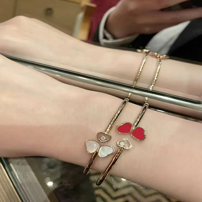 New Double Heart Mobile Zircon Open Bracelet Original High Quality Logo Exquisite Women's Valentine's Day Party Jewelry Gift
New Double Heart Mobile Zircon Open Bracelet Original High Quality Logo Exquisite Women's Valentine's Day Party Jewelry Gift
